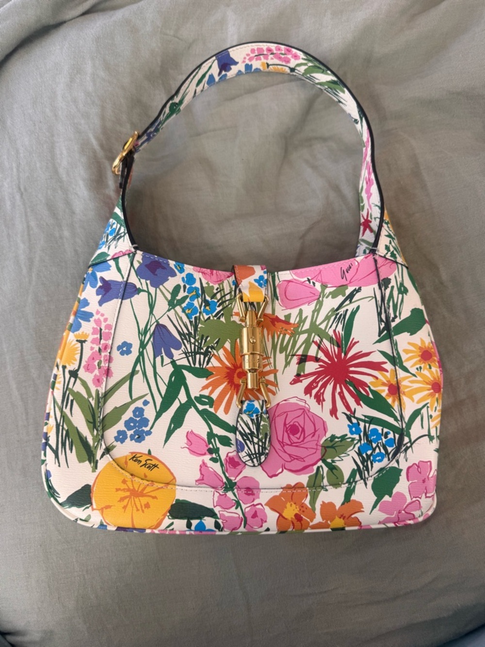 Gucci Ken Scott Rare Jackie Floral Shoulder Bag in White with Multicolor Print